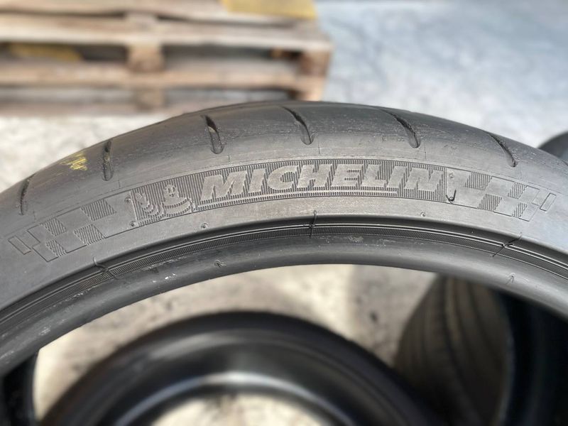 255/30R20 Michelin Pilot Super Sport d0107olx фото