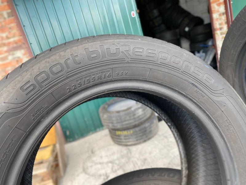 225/55R16 Dunlop Sport blueResponse 01026olx фото