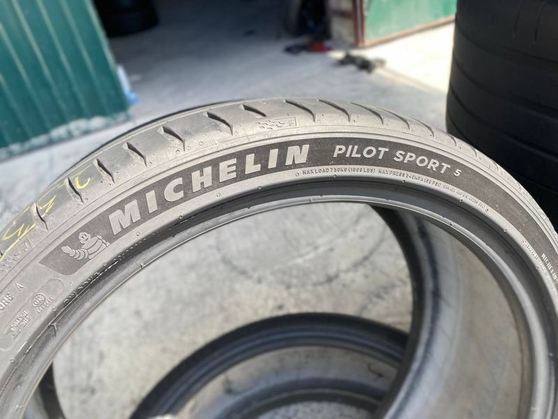 255/35R20 Michelin Pilot Sport 5 01106 фото