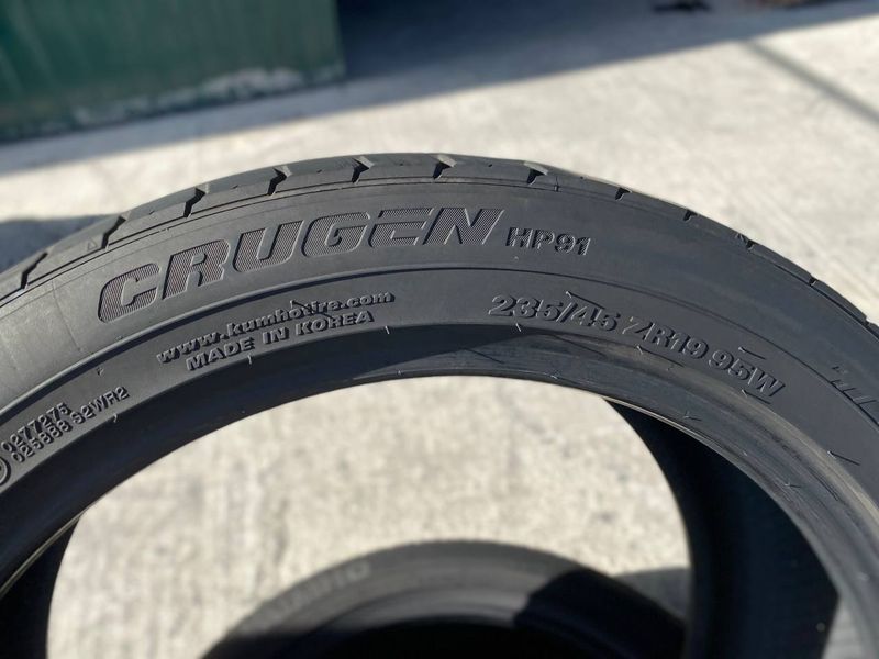 235/45R19 Kumho Crugen HP91 01156olx фото