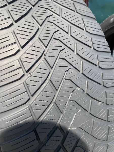 225/50R17 Continental ContiWinterContact TS850  01564 фото