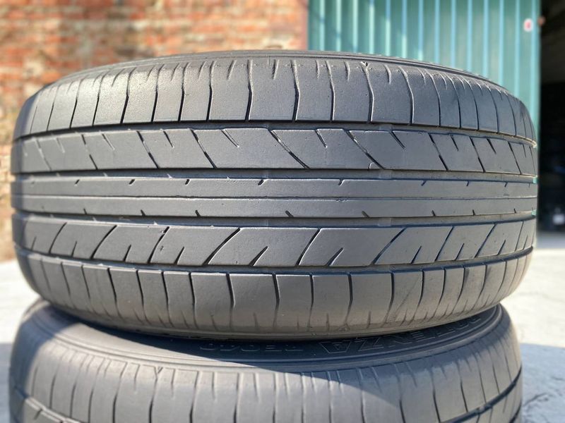 235/50R18 Bridgestone Potenza RE040 d0256 фото