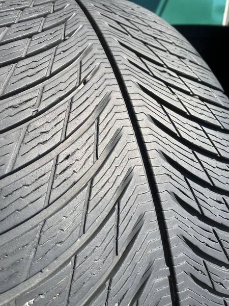 265/50R19 Michelin Pilot Alpin 5 SUV d0193olx фото