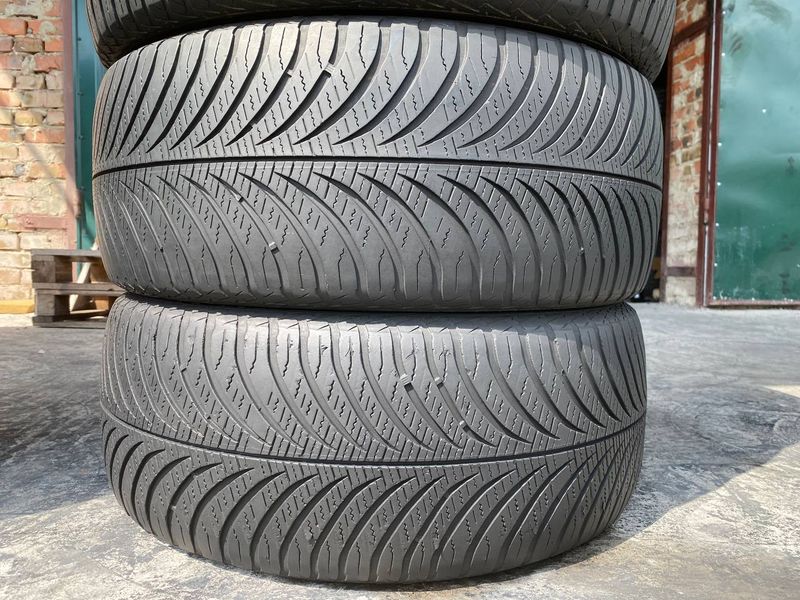 215/50R17 Goodyear Vector 4Seasons Gen-2 0252olx фото