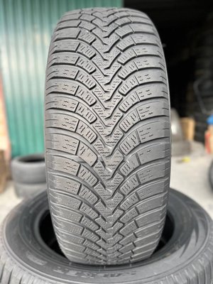 215/60R17 Falken EuroWinter HS01 SUV 01895 фото