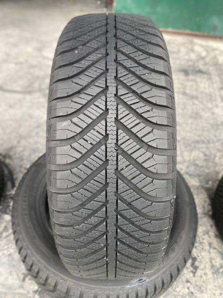 185/55R15 Goodyear Vector 4Seasons 01748 фото