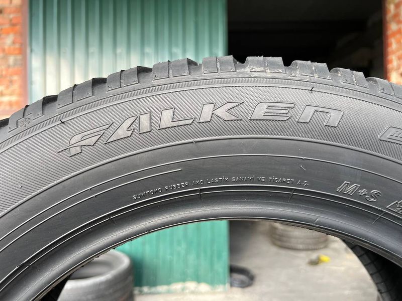 215/60R17 Falken EuroWinter HS01 SUV 01895 фото