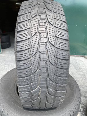 225/70R15C Nokian WeatherProof C 01300 фото