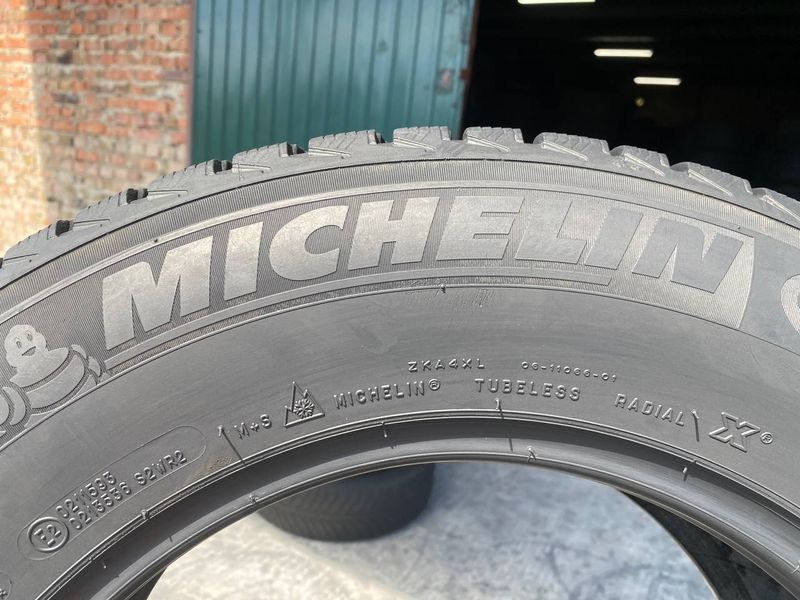 215/70R16 Michelin Latitude Alpin LA2 0191 фото