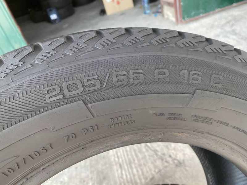 205/65R16C Uniroyal Snow Max 2 01254olx фото