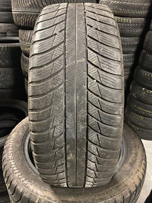 205/55R17 Bridgestone Blizzak LM001 0235 фото