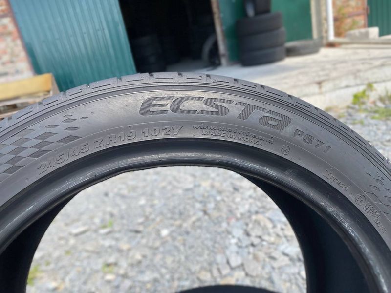 245/45R19 Kumho Ecsta PS71 d0157olx фото