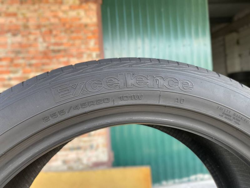 255/45R20 Goodyear Excellence 0858olx фото