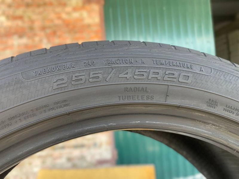 255/45R20 Goodyear Excellence 0858olx фото