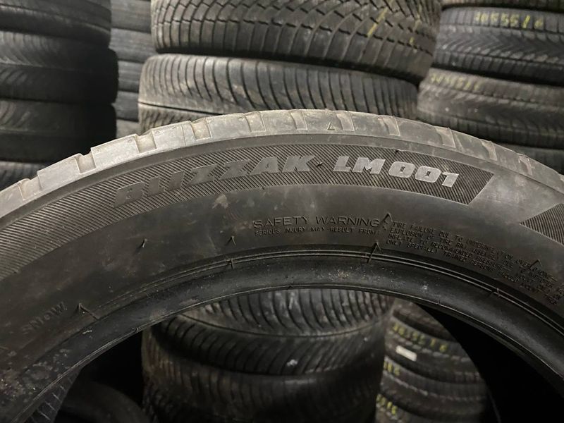 205/55R17 Bridgestone Blizzak LM001 0235 фото