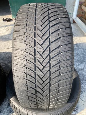 255/45R18 Bridgestone Blizzak LM005 01628olx фото