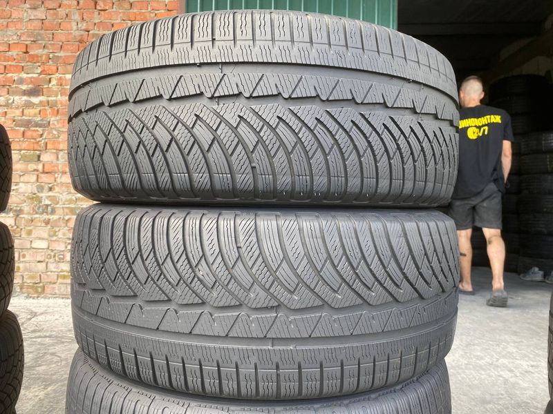 235/55R17 Michelin Pilot Alpin PA4 d0383olx фото