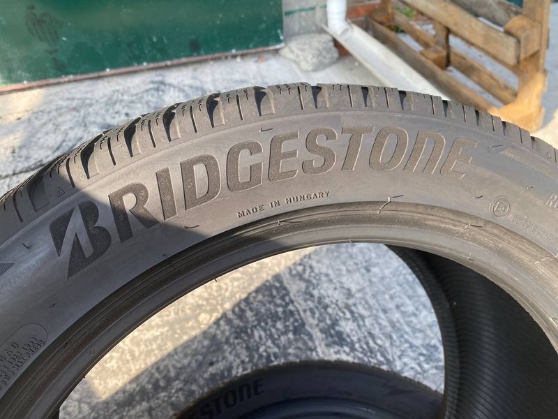 255/45R18 Bridgestone Blizzak LM005 01628olx фото