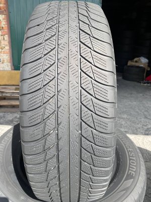 215/65R17 Bridgestone Blizzak LM001 01529 фото