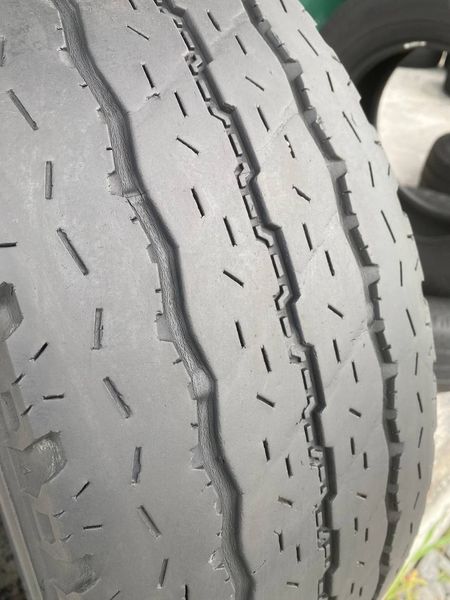 215/70R15C Bridgestone Duravis  01302 фото