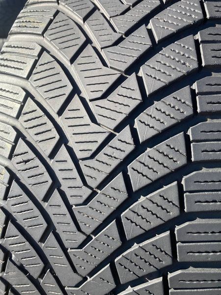 225/45R17 Continental ContiWinterContact TS850 0760 фото