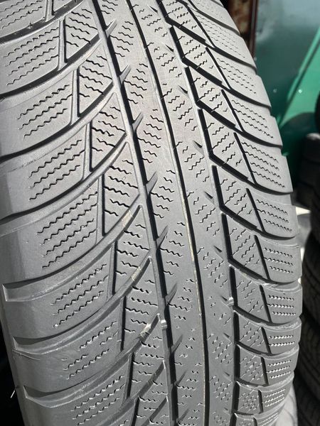 215/65R17 Bridgestone Blizzak LM001 01529 фото