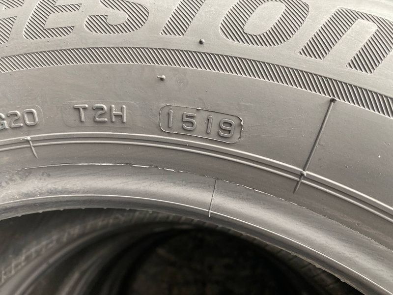 205/60R16 Bridgestone Blizzak LM001 0662 фото