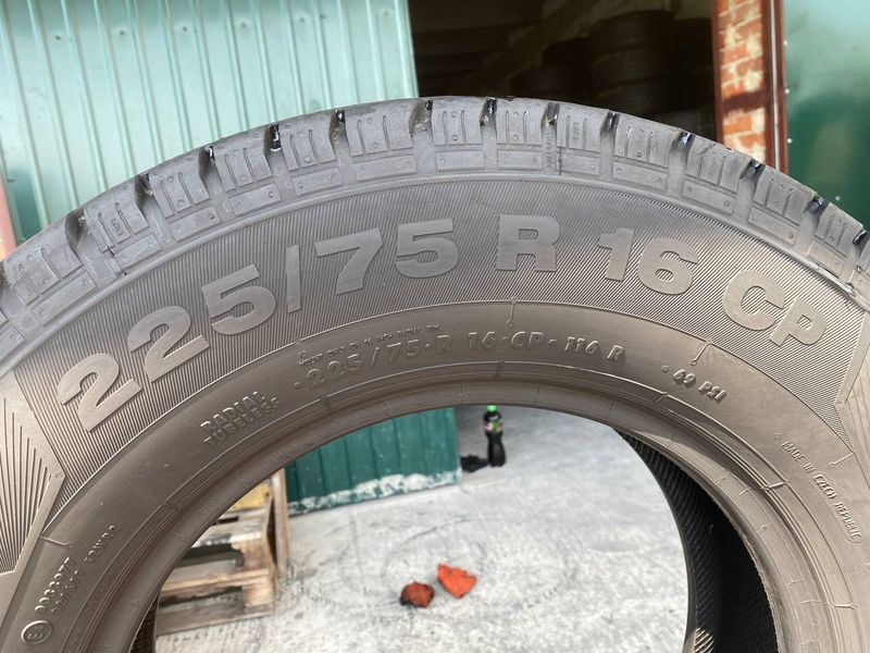 225/75R16C Continental VancoCamper 0865 фото