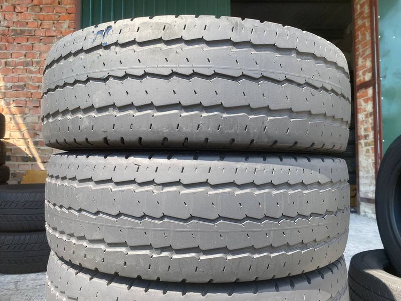 225/75R16C Continental VancoCamper 0865 фото