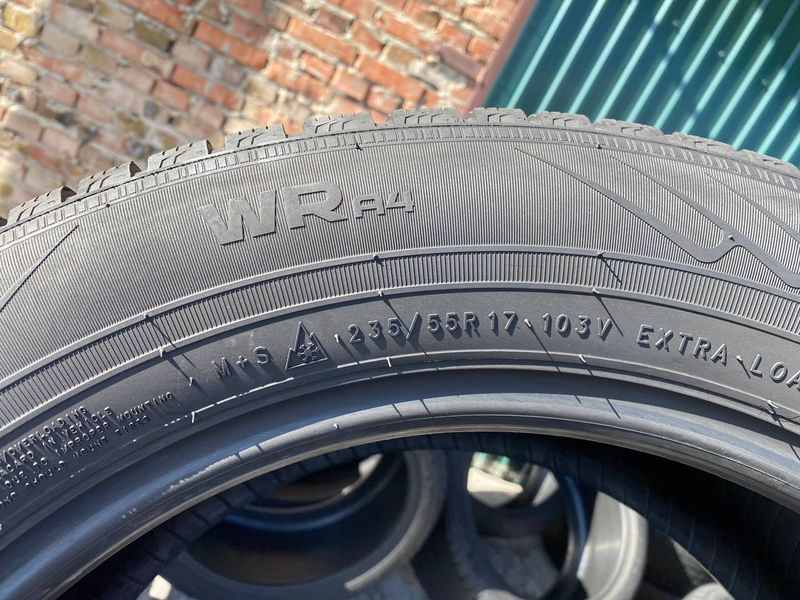 235/55R17 Nokian WR A4 d0384 фото