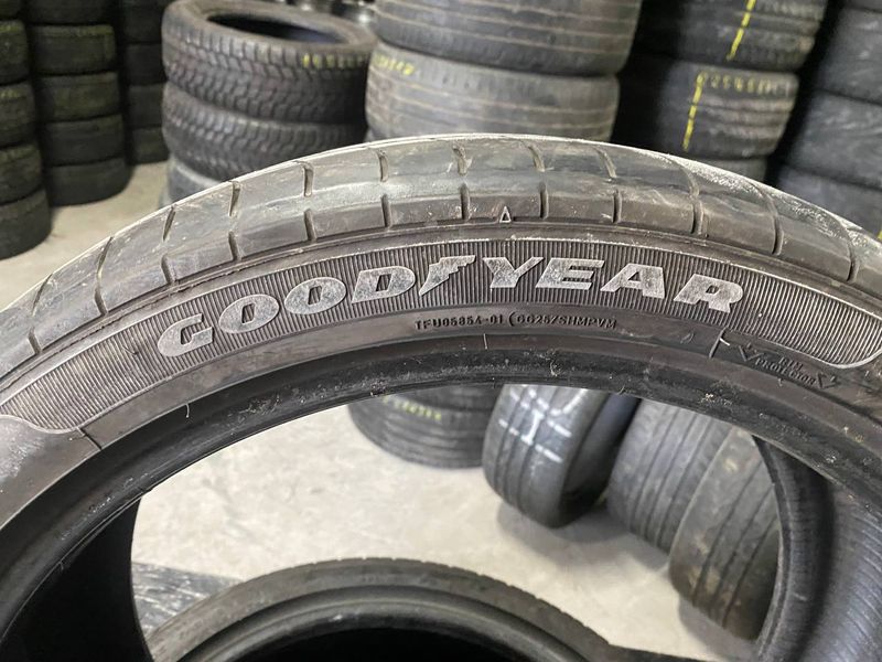 245/40R19 Goodyear Excellence d0164 фото