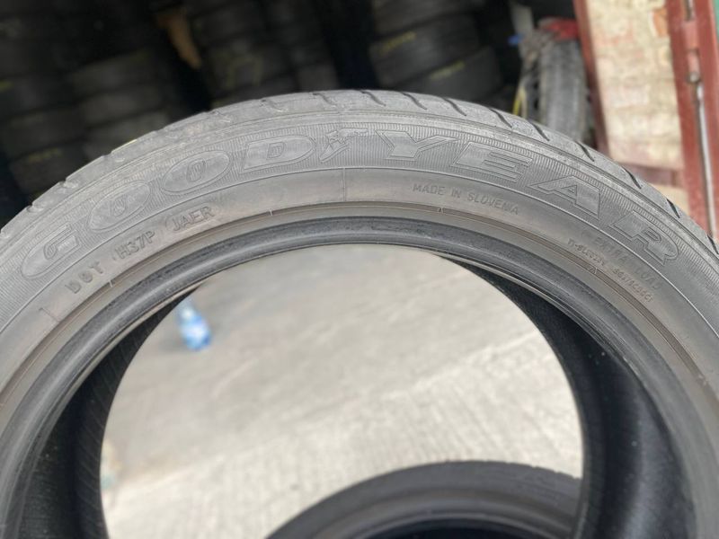 205/50R17 Goodyear Efficient Grip  0966 фото