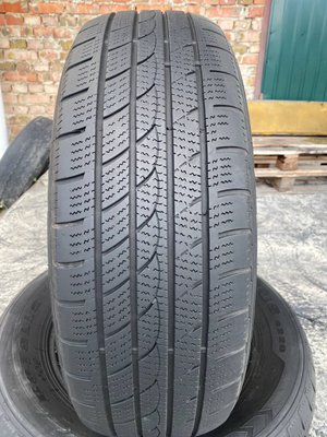 235/65R17 Rotalla Ice-Plus S220 01530 фото