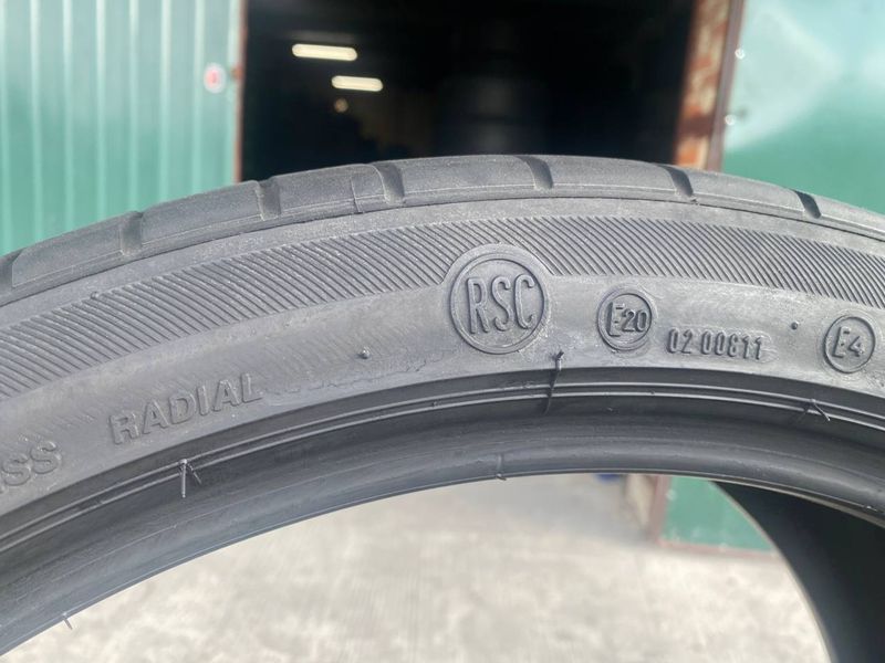 225/40R19 Bridgestone Potenza S001 01172olx фото