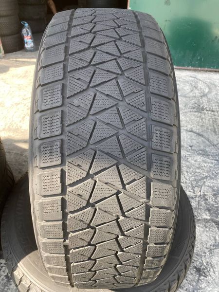 255/60R18 Bridgestone Blizzak DM-V2 01482olx фото