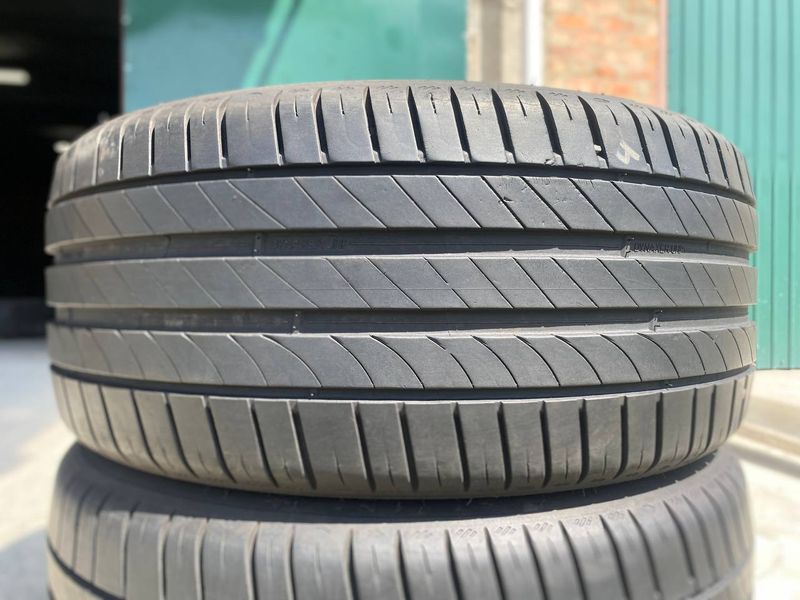 215/40R17 Kleber Dynaxer UHP 0240olx фото