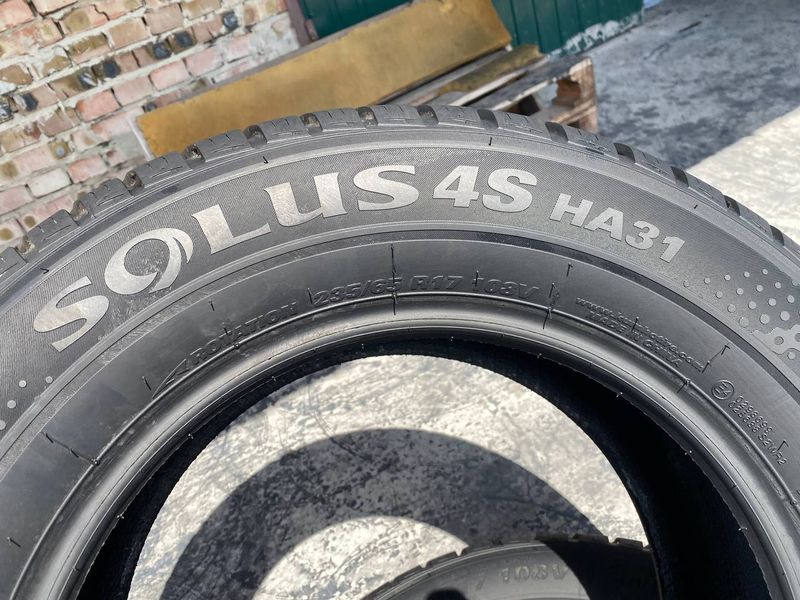 235/65R17 Kumho Solus 4S HA31 01531 фото